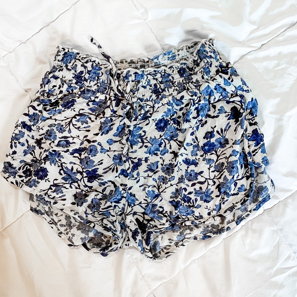 American Eagle Floral Soft Shorts